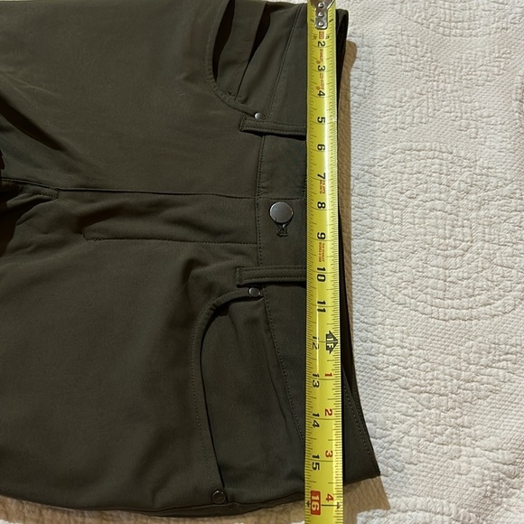 Lululemon Men’s Pant.  Nearly New. Size 30 - Picture 9 of 10